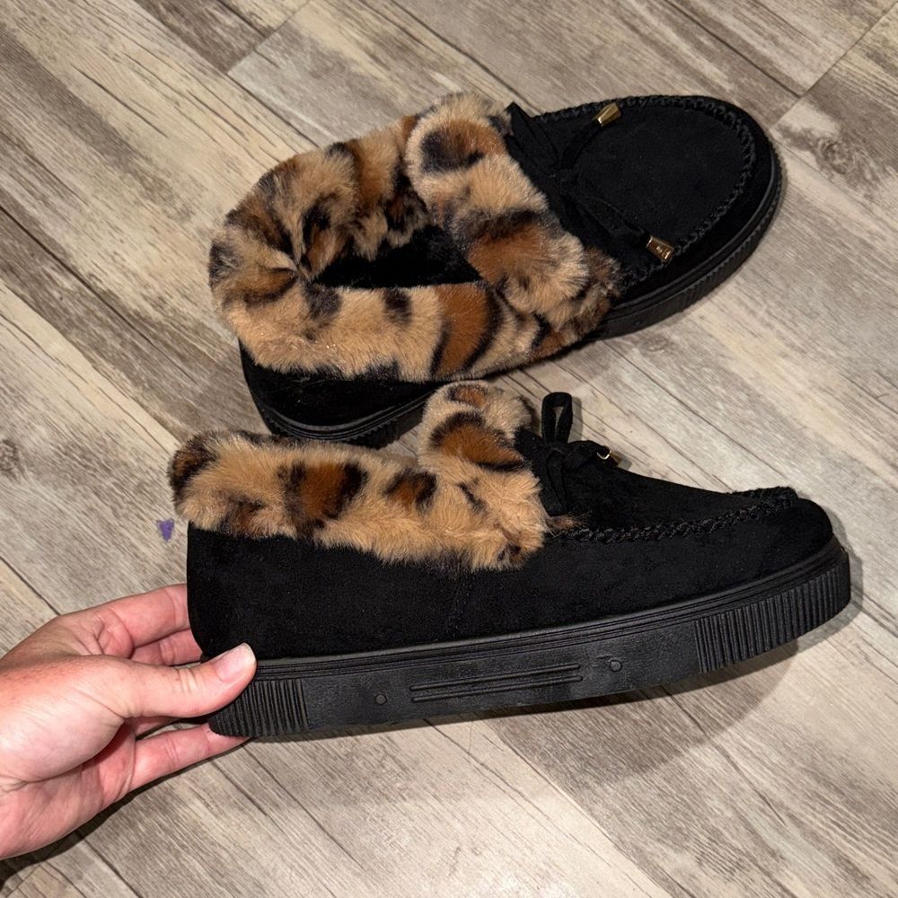 Journee Collection Black Faux Suede Slip-On Shoes with Leopard Print Fur Trim